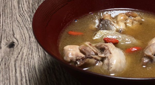 台湾の薬膳スープ。”月子餐” の代表的料理”麻油鶏(マーヨージー)”！！